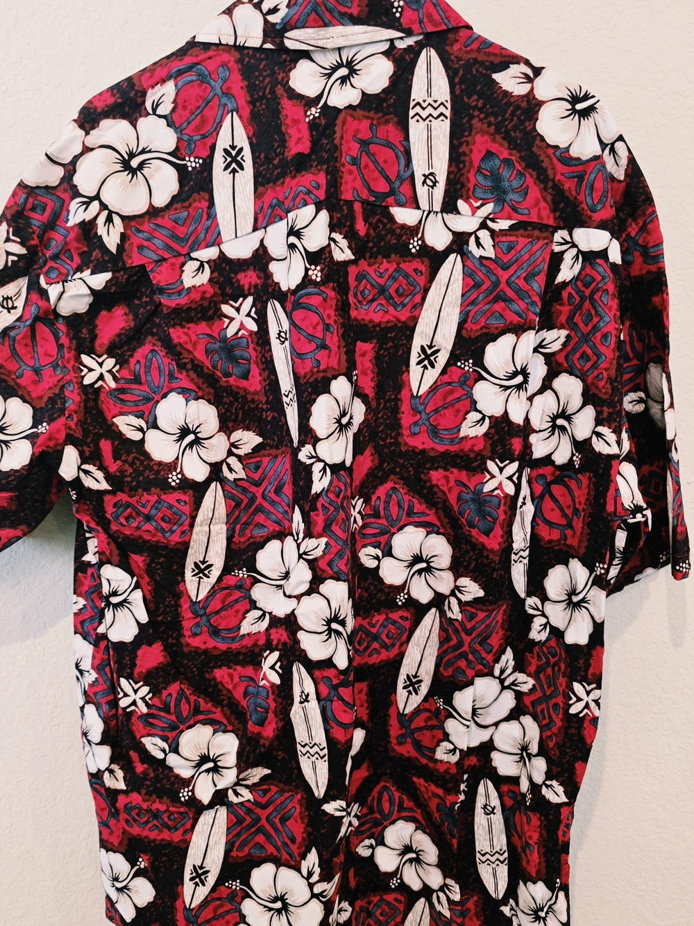 Men's Casual Red Floral Hawaiian Button-Down Shirt